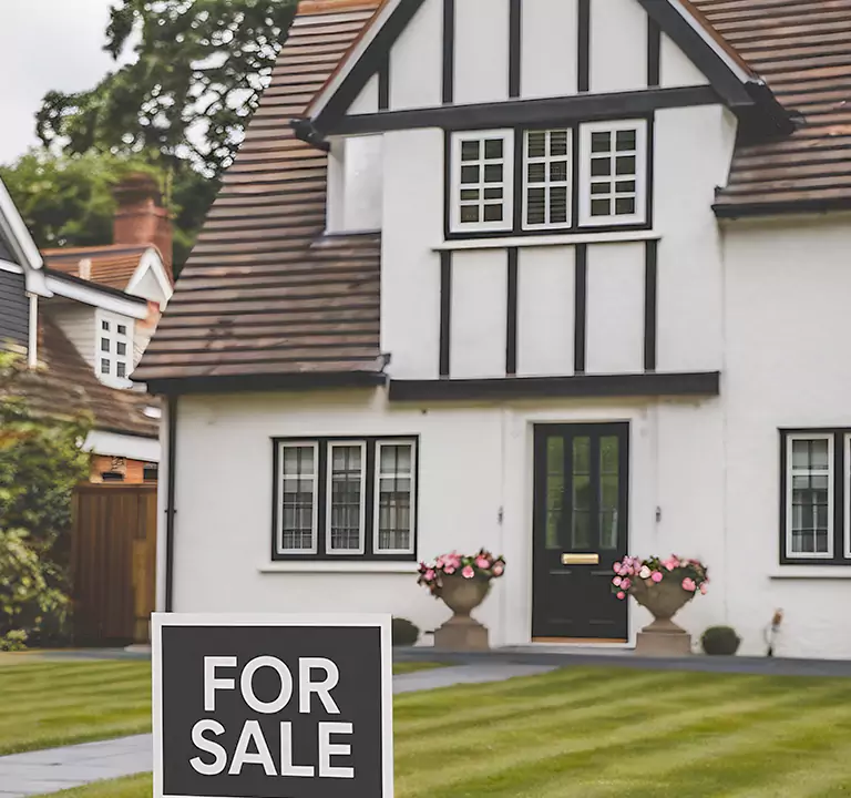 The Top-Rated Buyer to Sell House Off Market in Lake Ronkonkoma, NY