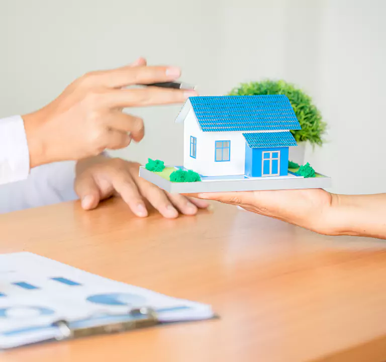 Why Choose Us to Sell a House with a Reverse Mortgage in Lake Ronkonkoma, NY?